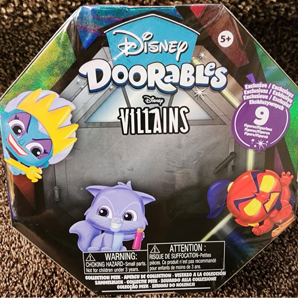 Brand new sealed Disney Doorables Villains Set